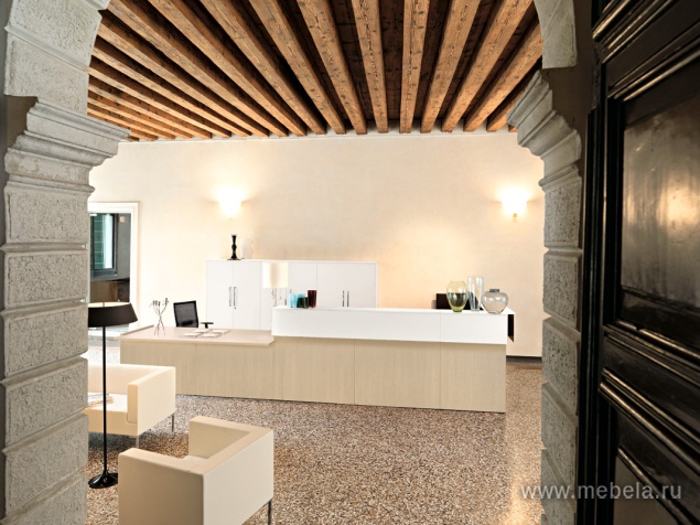 ресепшн Factory Light